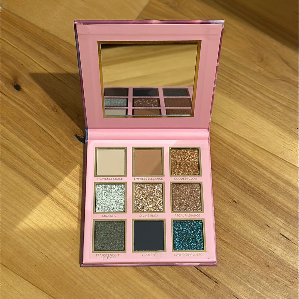 Eloise Beauty Eyeshadow Palette